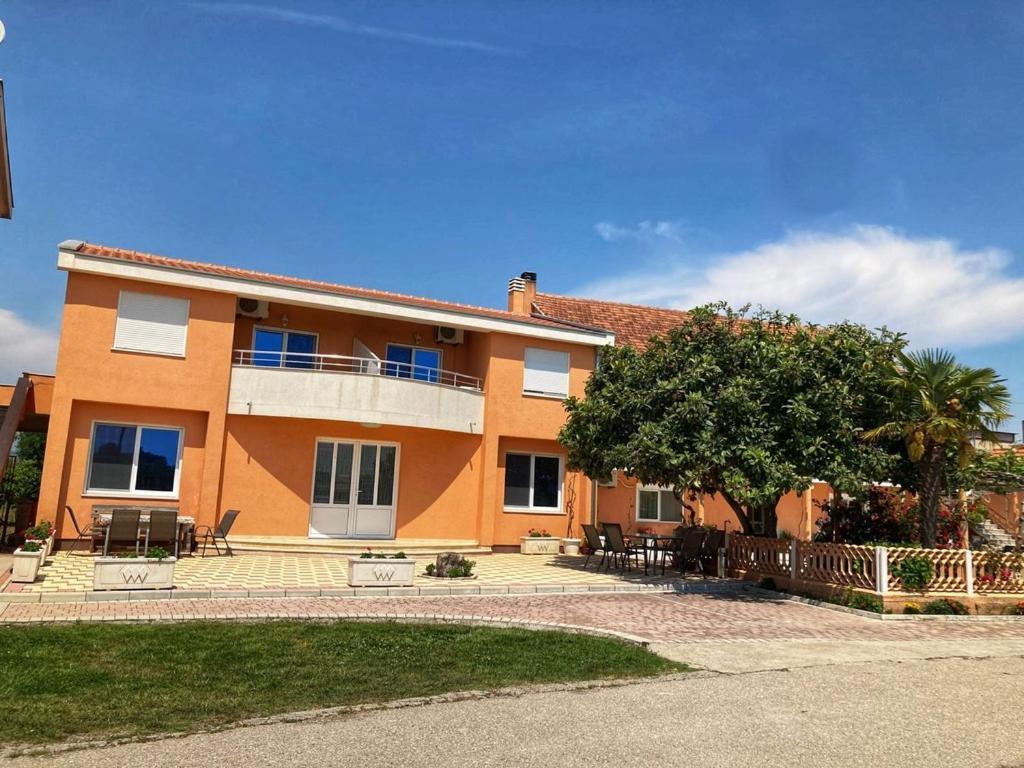 Delfini Holiday Homes Ulcinj Buitenkant foto